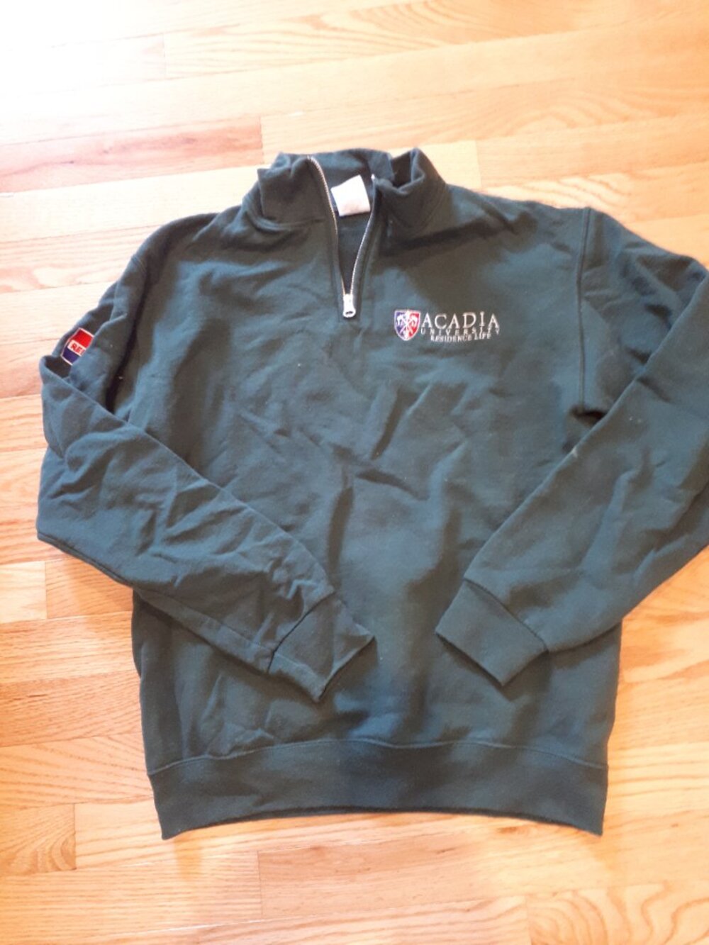 Vintage Acadia 1/4 zip sweatshirt. Size s women's